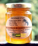 Meilleur miel: le miel pressé à froid Le Miel Pressé à froid que nous proposons ici est le même miel issu de nos cadres ou rayons.